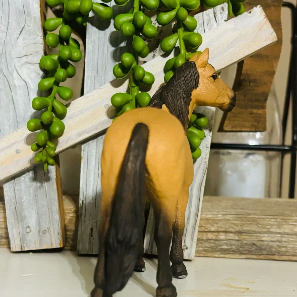 Beautiful RETIRED 2015 Mustang Mare Schleich - Picture 3 of 7